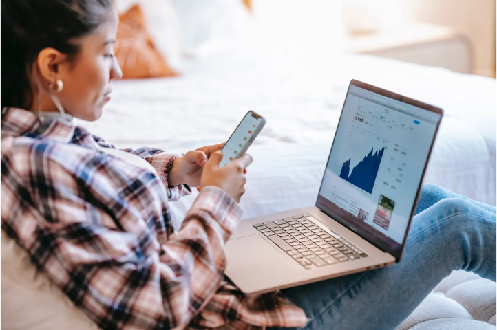 woman on laptop